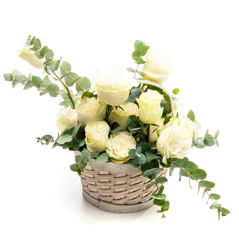 Корзина с цветами Новолуние